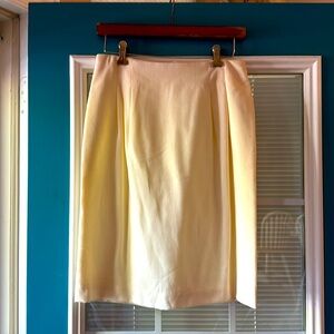 Scott Taylor A Line Skirt Womens Size 10 Cream Wool Back Zipper and Hook